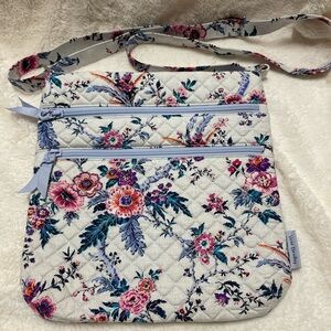 Vera Bradley cross body purse